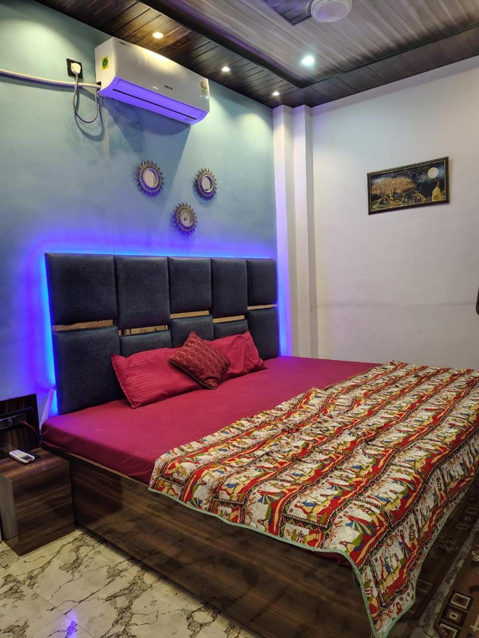 Banarasiya Stay Walking Distance To Banaras Railway Station Varanasi Exterior photo